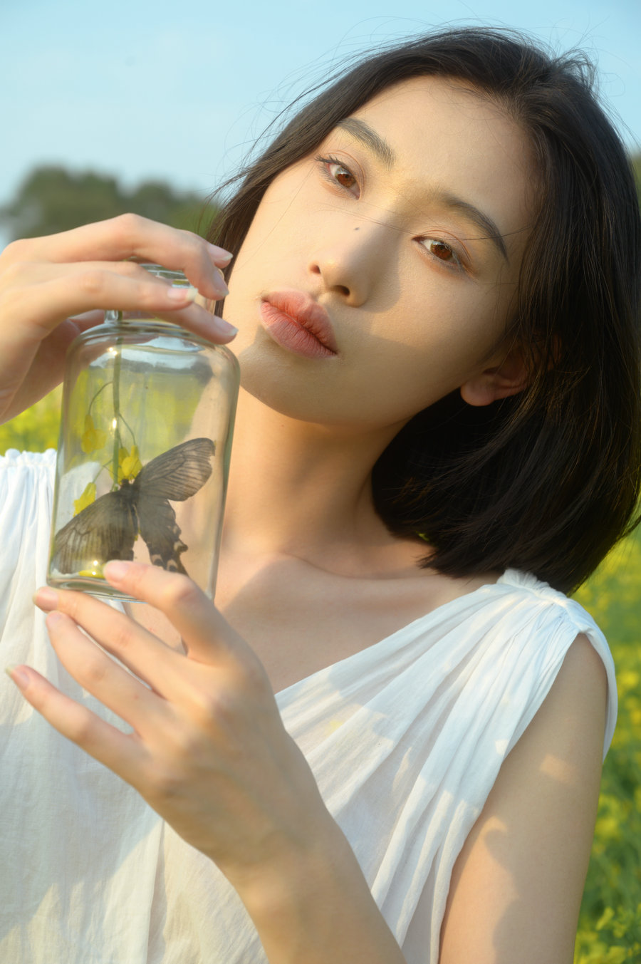 [YITUYU]艺图语 2025.08.26 蝴蝶与油菜花 心洁 [32P-279MB]