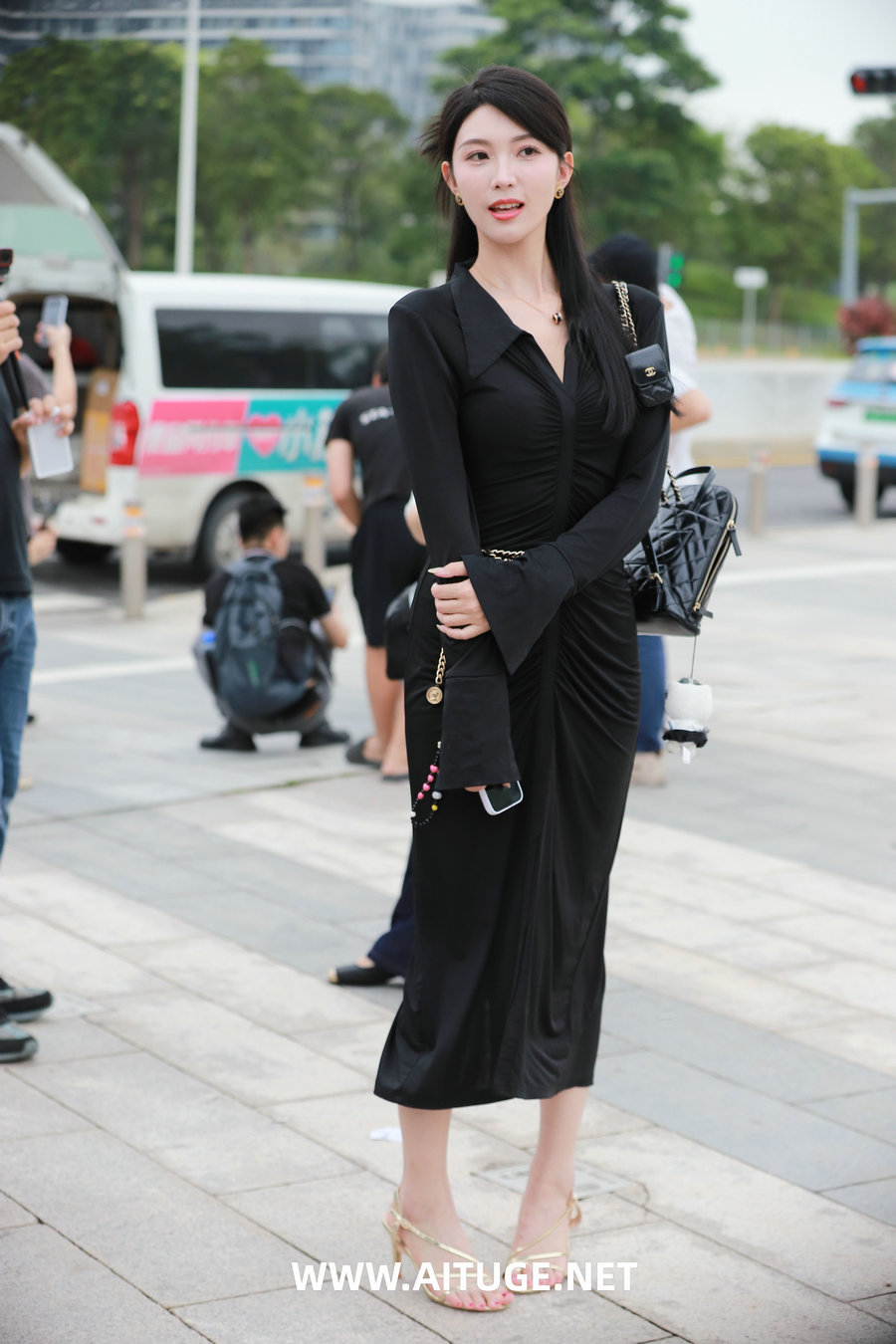 精选街拍视频 No.9967 黑色长裙 [172P-1.07GB]