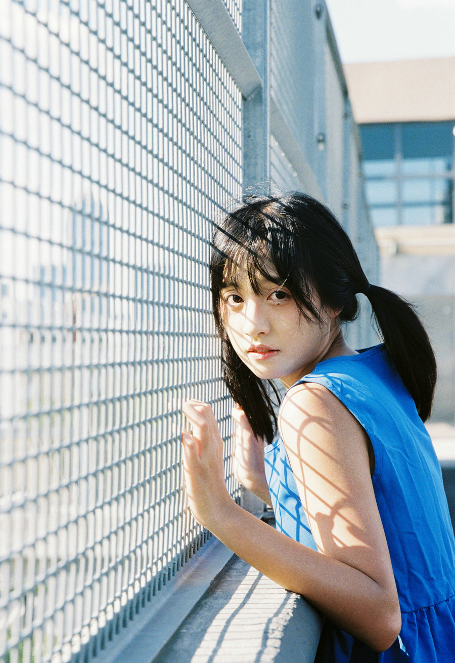 [YITUYU]艺图语 2025.08.27 夏日蓝色少女 各各答 [13P-64MB]