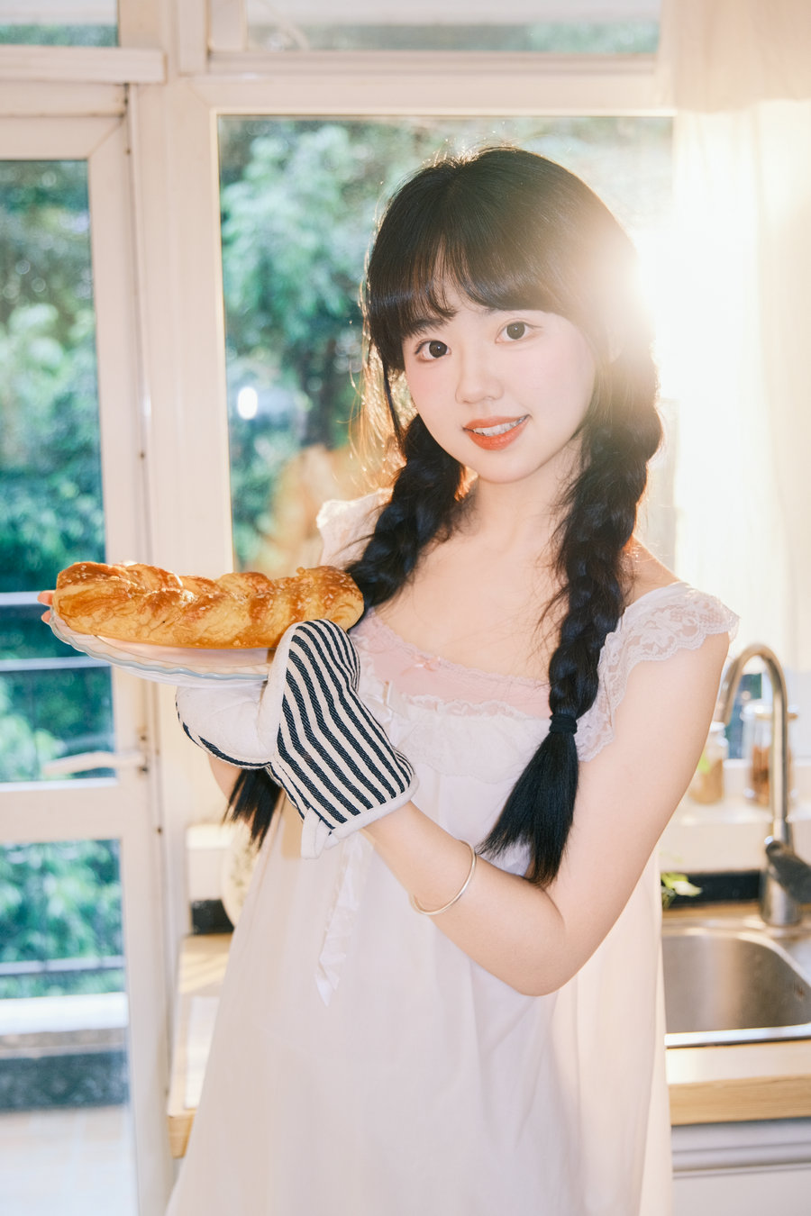 [YITUYU]艺图语 2025.08.27 早饭已经做好啦快起来吃饭啦 小梨花儿 [21P-359MB]