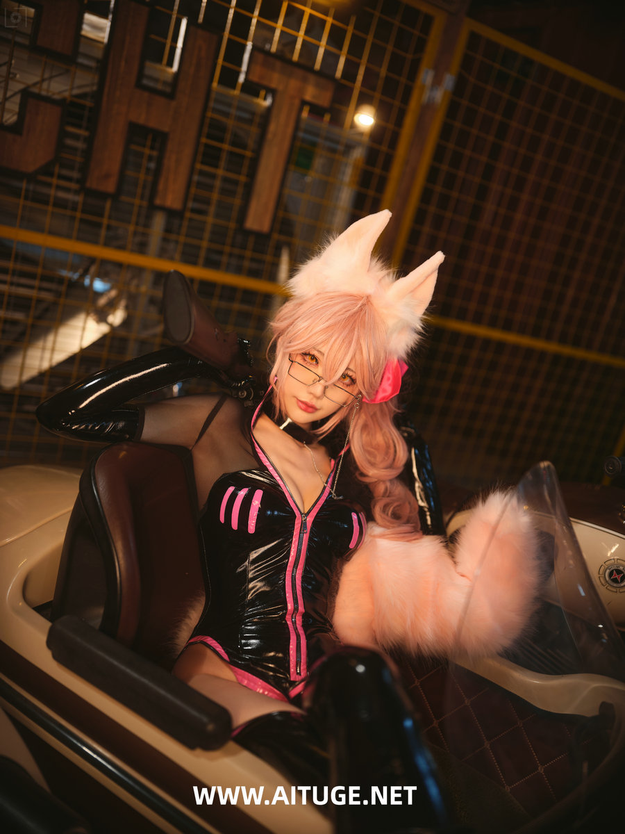 湖里狸 - 光之高扬斯卡娅 [33P-372MB]