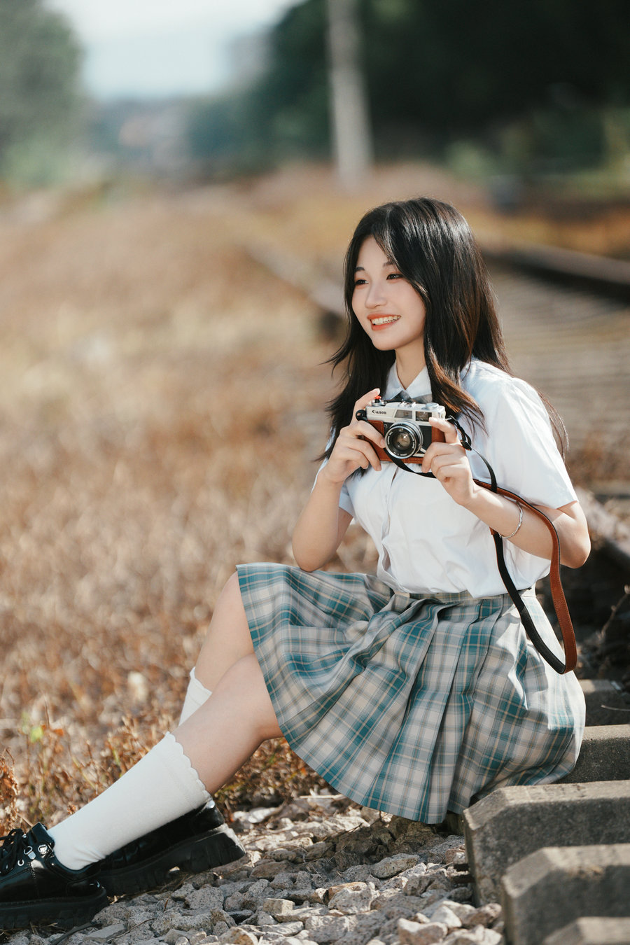 [YITUYU]艺图语 2025.08.29 日系人像拍摄 吧啦吧啦 [17P-100MB]