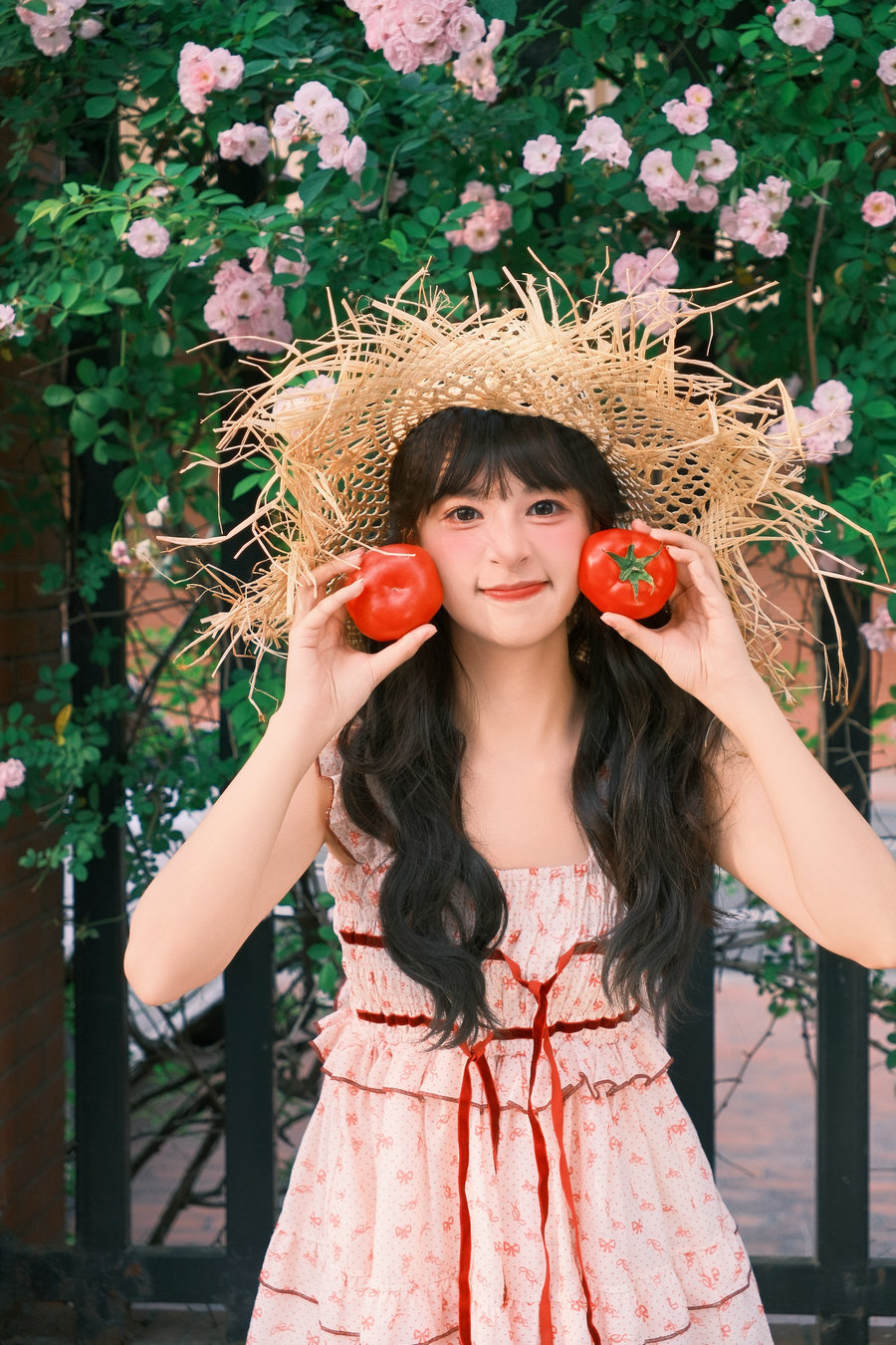 [YITUYU]艺图语 2025.08.29 元气番茄 夏芋小年 [39P-1.01GB]