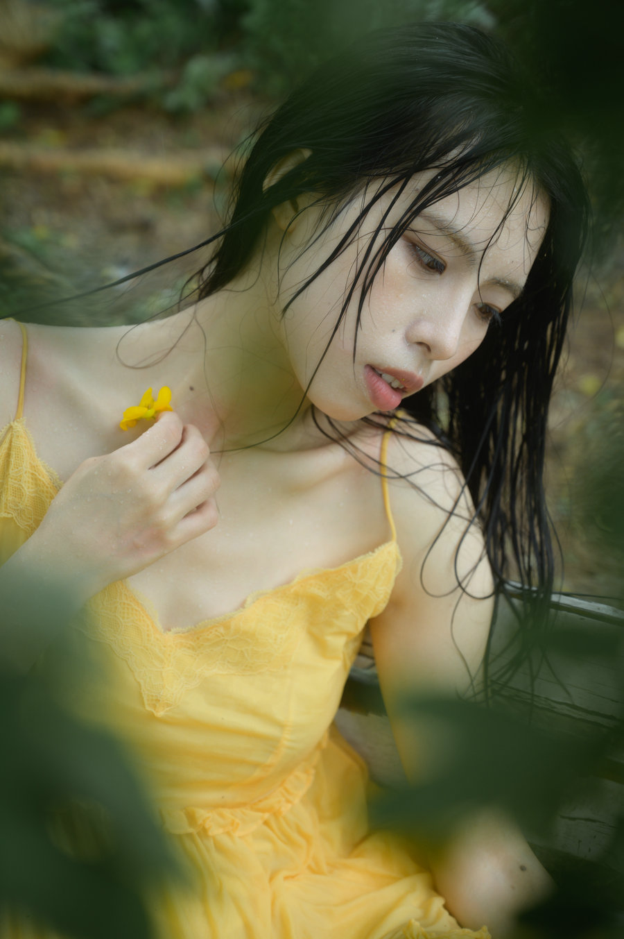 [YITUYU]艺图语 2025.08.31 不如淋雨 悲伤甜椒 [18P-156MB]