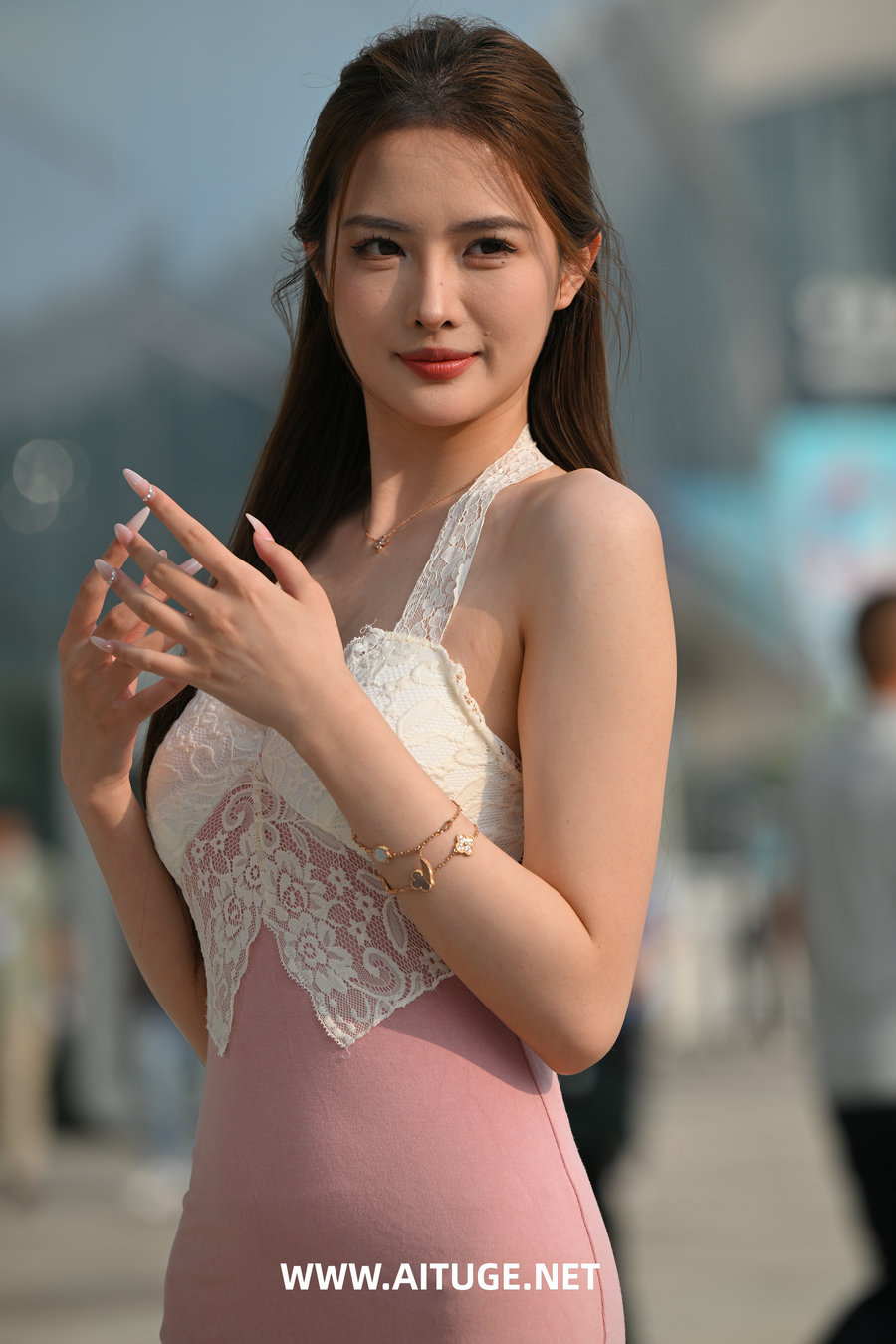 精选街拍视频 No.9999 青春靓丽粉白短裙 [173P-2.75GB]