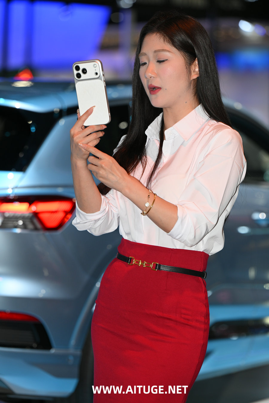 精选街拍视频 No.10017 韵味白衬衫红裙黑丝 [96P-2.28GB]