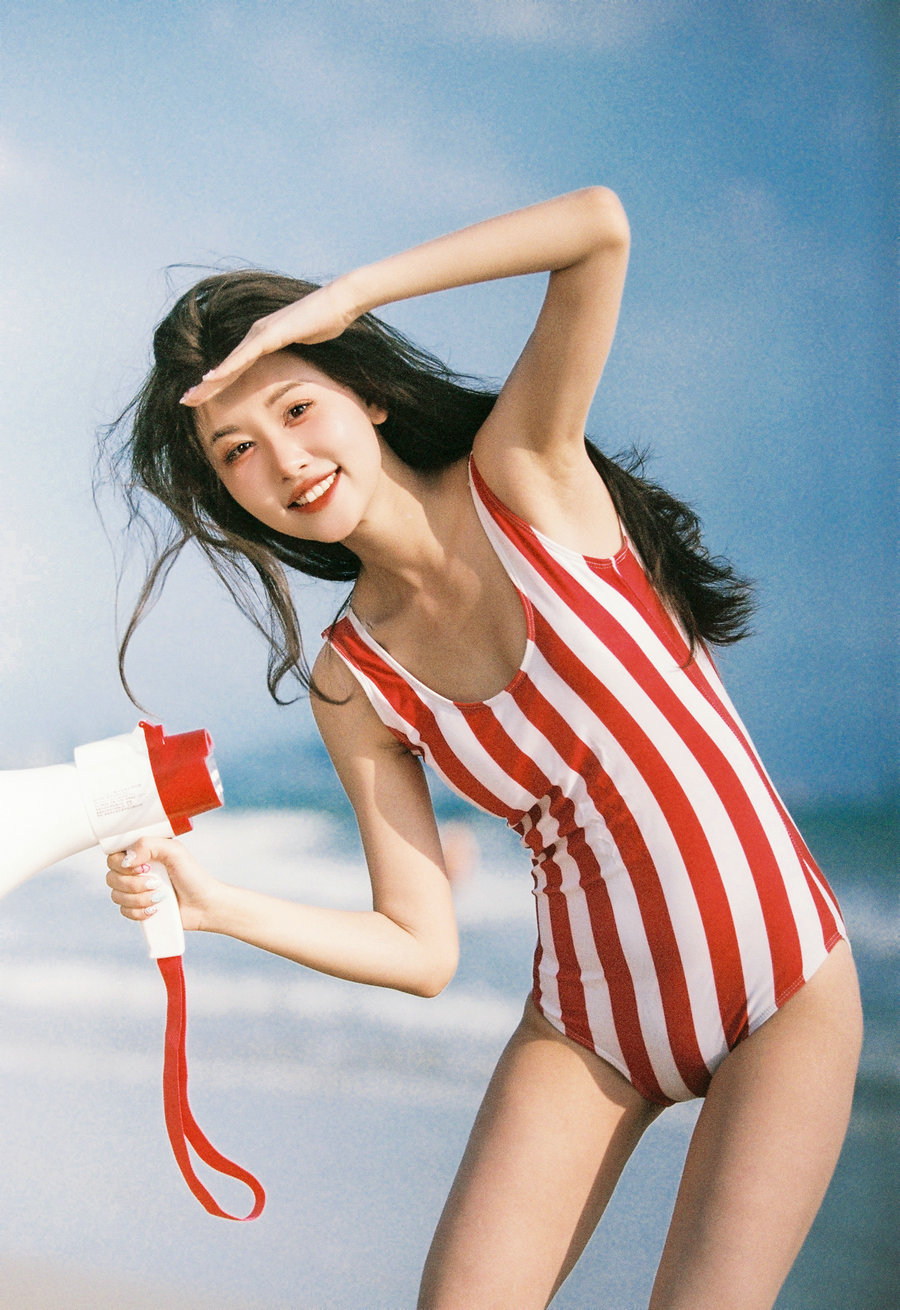 [YITUYU]艺图语 2025.09.04 夏日海边 安安崽An [15P-57MB]