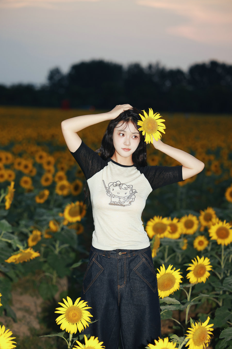 [YITUYU]艺图语 2025.09.04 向日葵花海 ivvvv [38P-418MB]