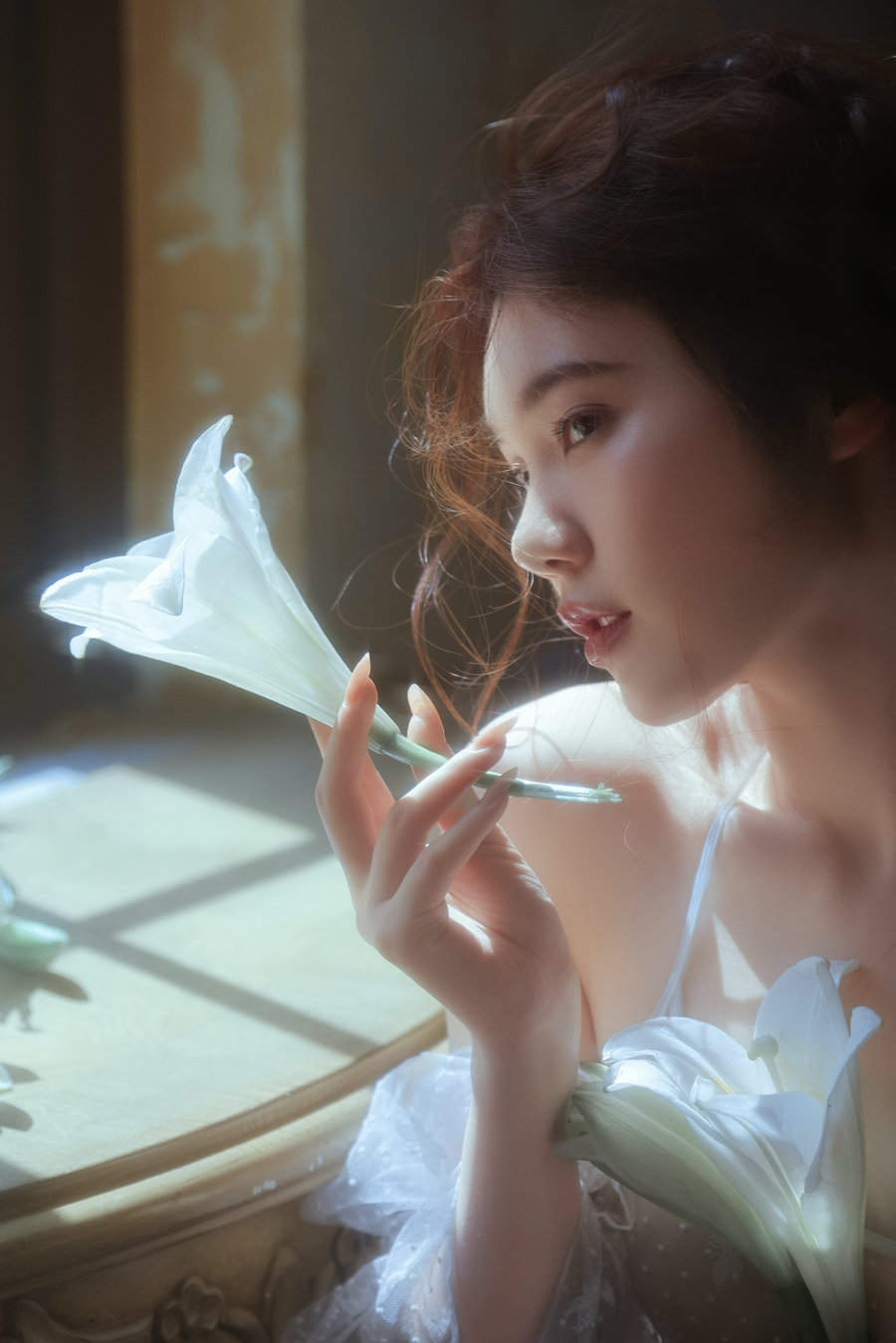 [YITUYU]艺图语 2025.09.05 百合少女 Chensuy333 [17P-313MB]