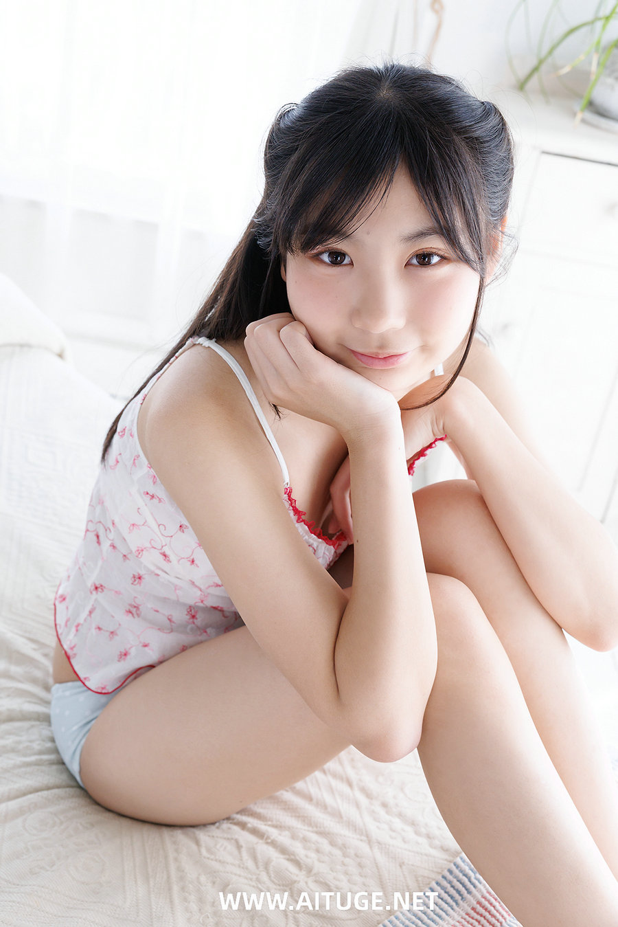 [Minisuka.tv] Yuina Nishimaki 西巻ゆいな - Secret Gallery Stage1 Set 3.01 [35P23MB]