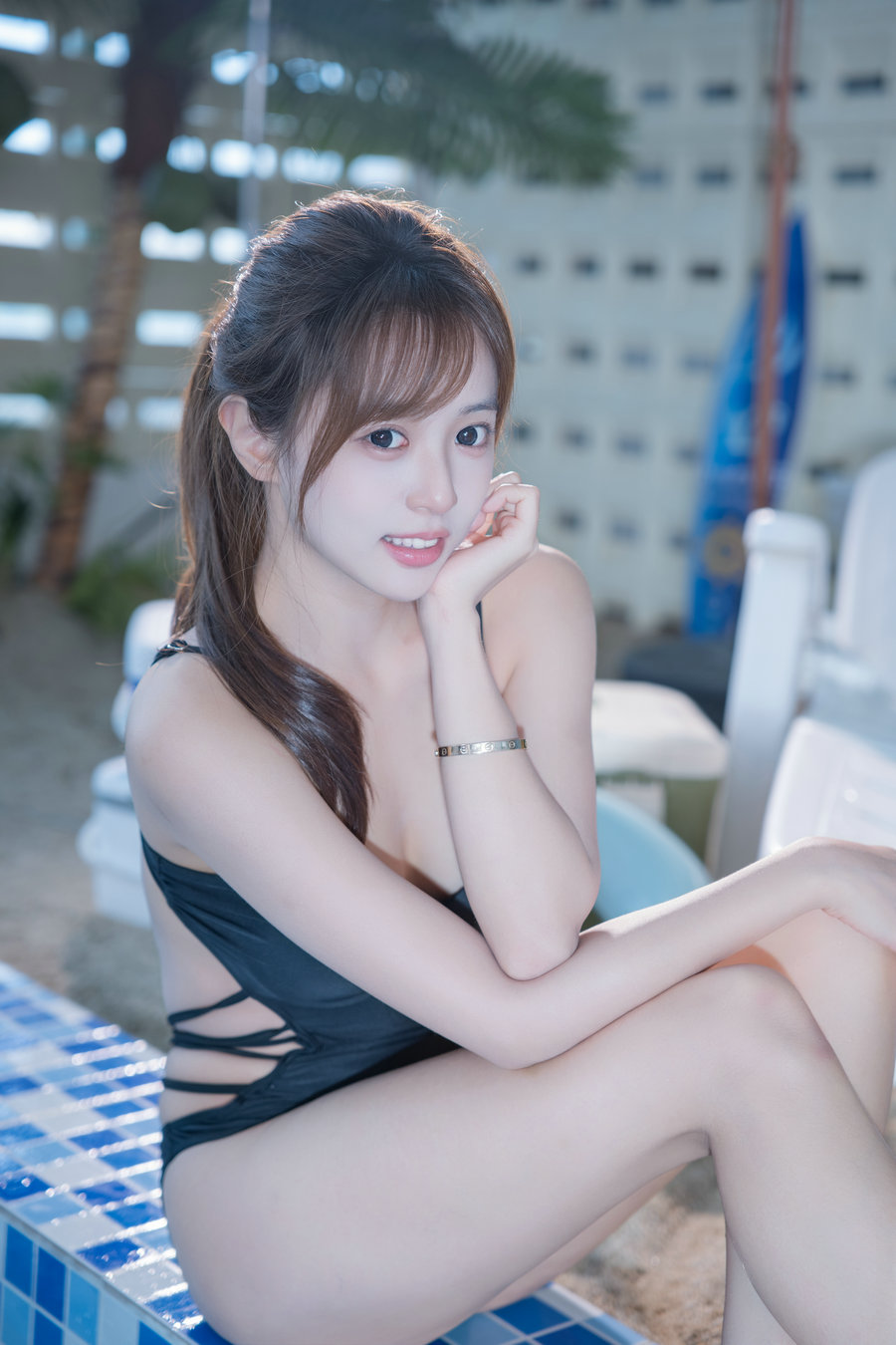 [YITUYU]艺图语 2025.09.09 夏日泳池边的浪漫邂逅 小亿 [43P-444MB]