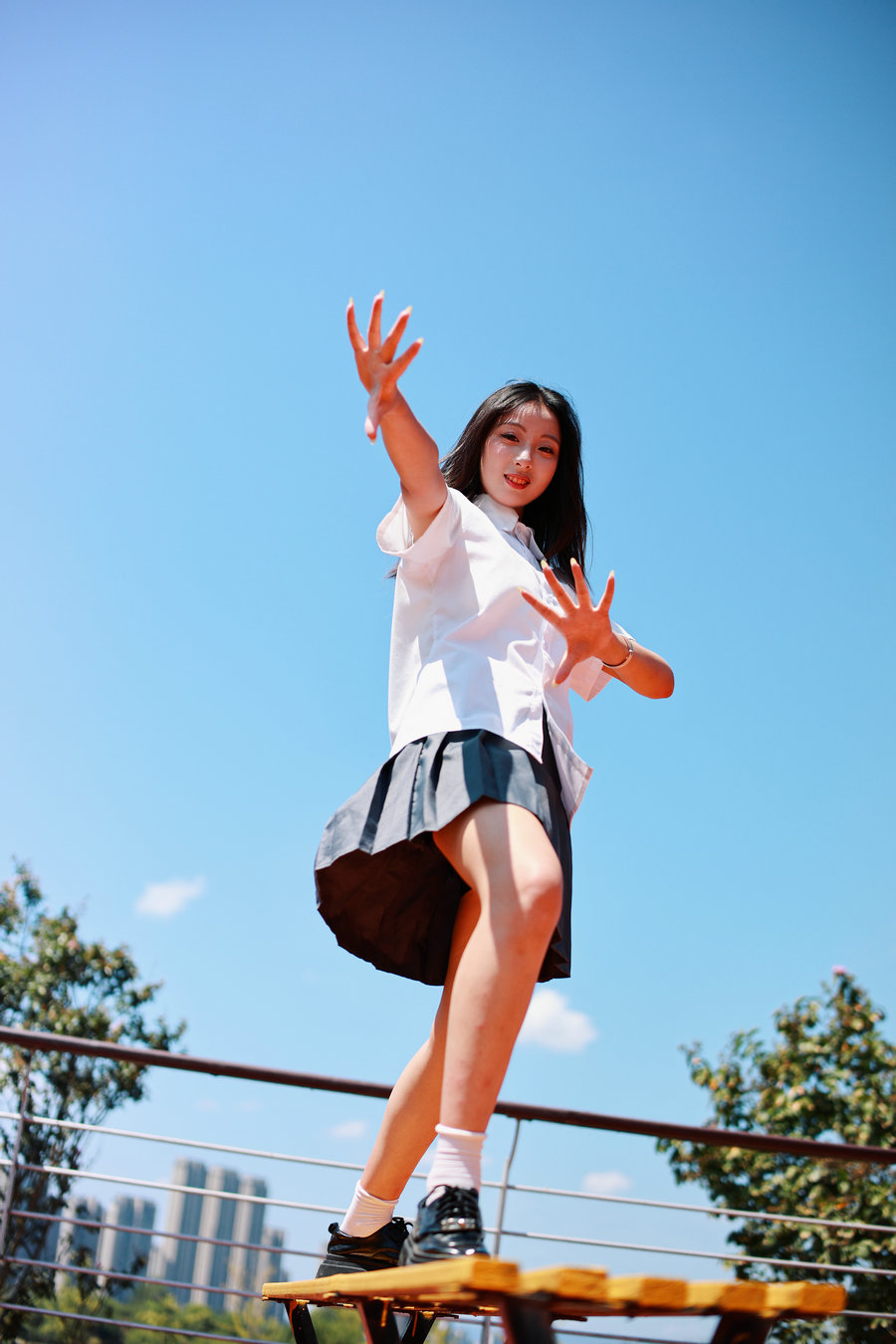 [YITUYU]艺图语 2025.09.10 彩色生命力日系 小u [40P-631MB]