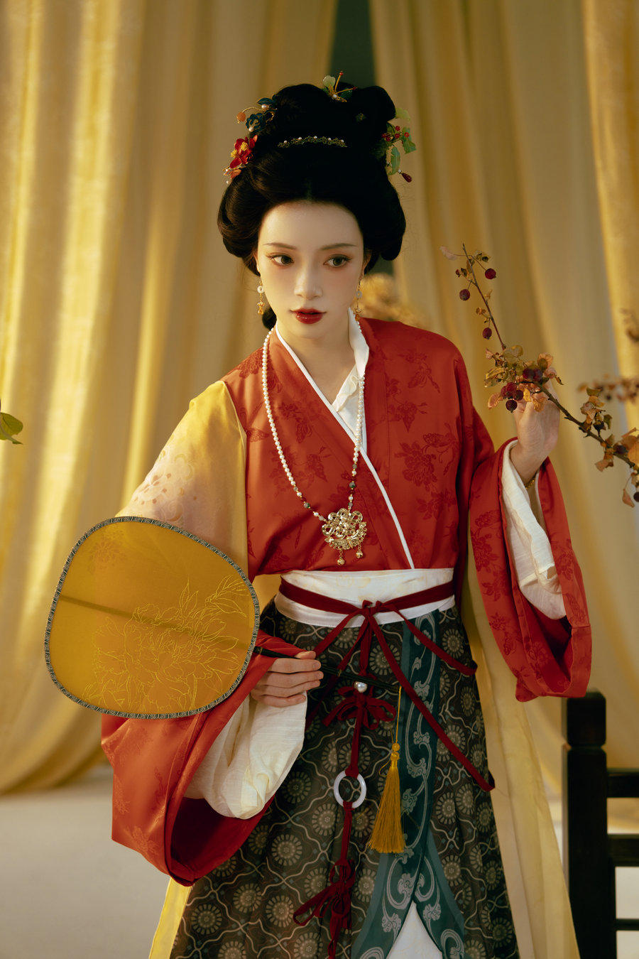 [YITUYU]艺图语 2025.09.10 仕女图 一穗灯花似梦中 桃迟 [13P-434MB]