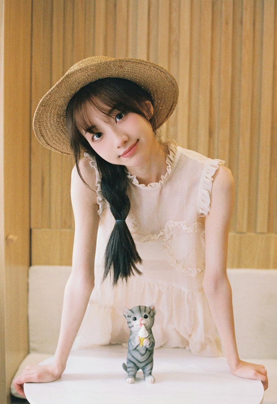 [YITUYU]艺图语 2025.09.11 青岛日记 陈大花呀 [12P-82MB]