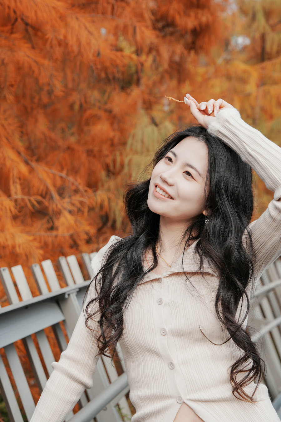 [YITUYU]艺图语 2025.09.19 冬季人像拍摄 阿咩 [14P-206MB]