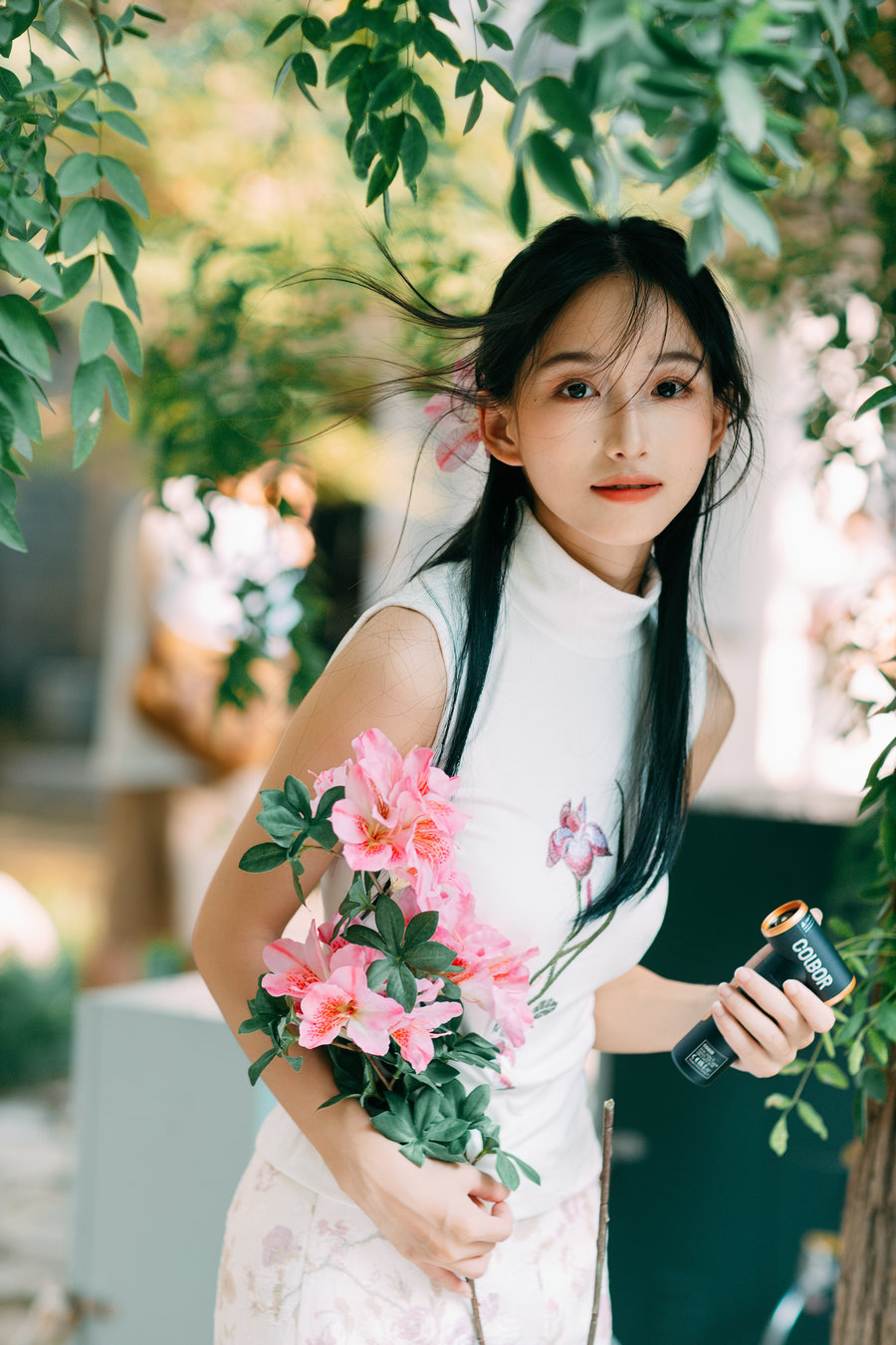 [YITUYU]艺图语 2025.09.19 杜鹃粉紫映白衫 林淼鑫 [40P-858MB]