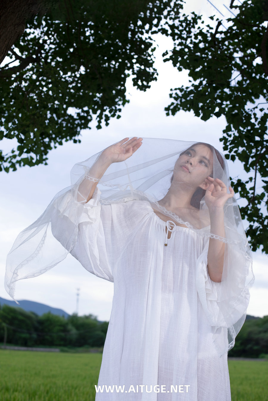 [YITUYU]艺图语 2025.09.19 青青稻田 小肖 [15P-195MB]