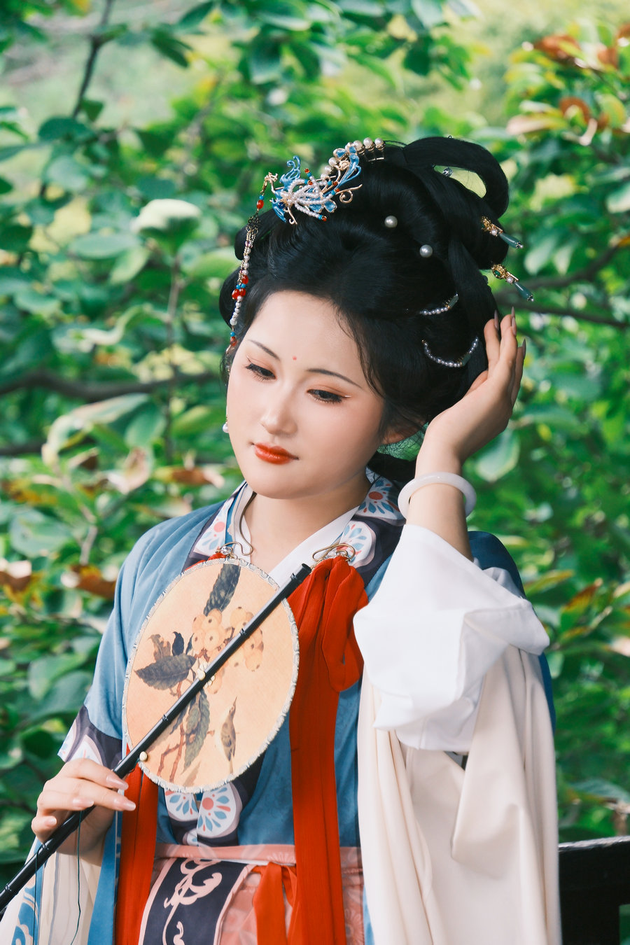 [YITUYU]艺图语 2025.09.20 宋仕女汉服 [11P-203MB]