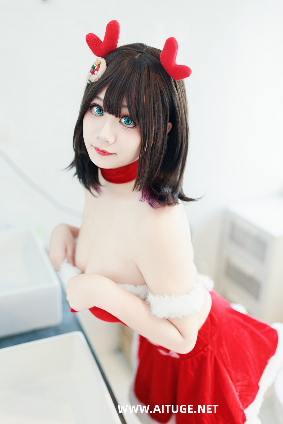 阿雪雪 - 圣诞居家 [83P2V-3.65GB]