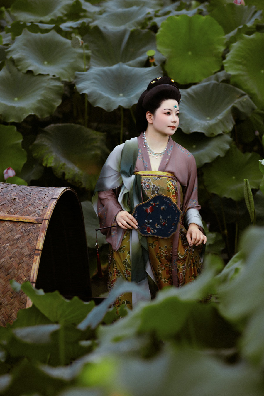 [YITUYU]艺图语 2025.09.22 泊舟藕塘 漫漫谣 [39P-559MB]