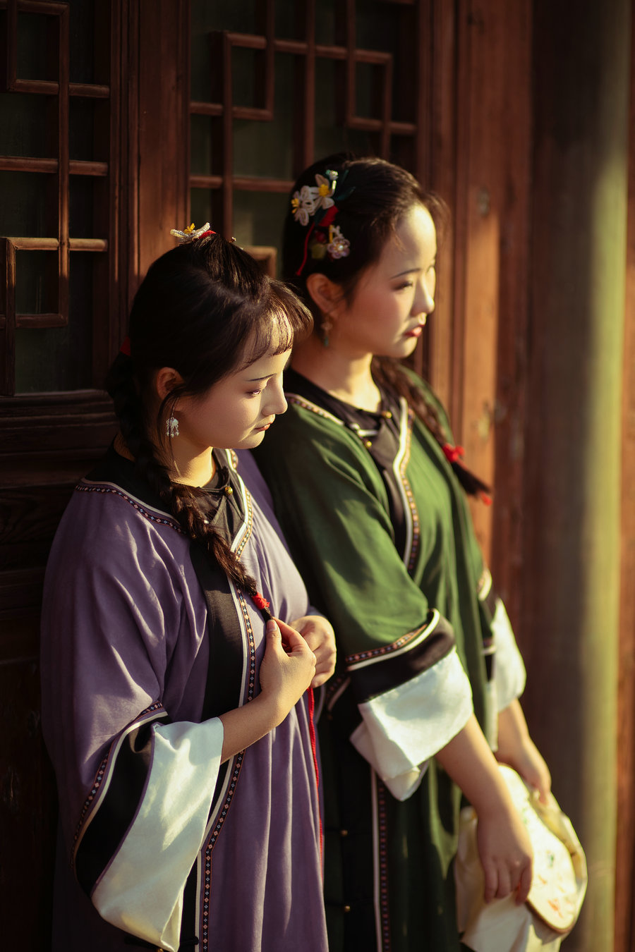 [YITUYU]艺图语 2025.09.23 宫女谈往录 刘七七+紫千 [18P-195MB]