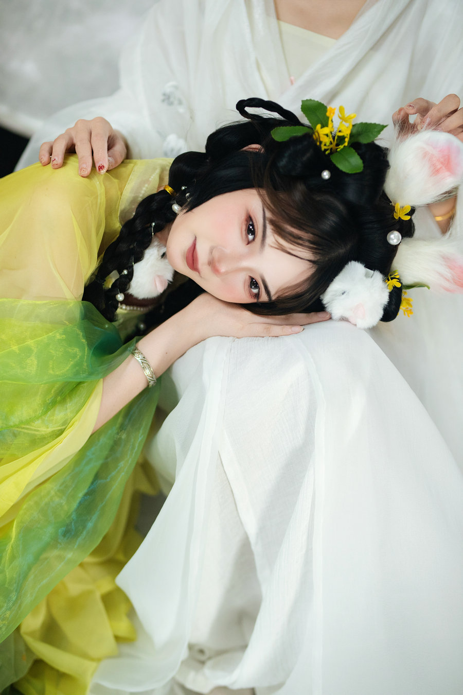 [YITUYU]艺图语 2025.09.25 嫦娥和玉兔 叁垣+一只大大大李子 [12P-196MB]