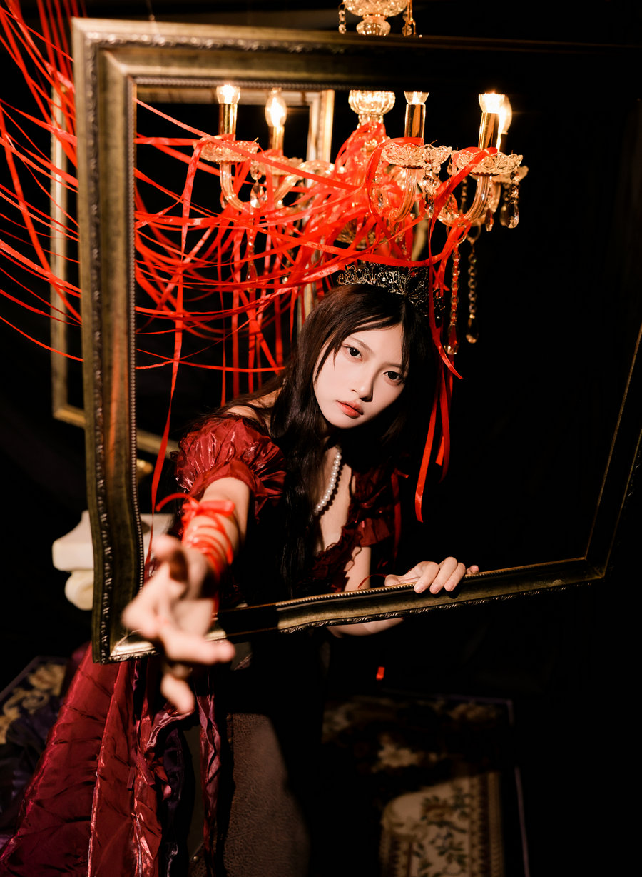 [YITUYU]艺图语 2025.09.27 油画少女 盖盖 [24P-422MB]