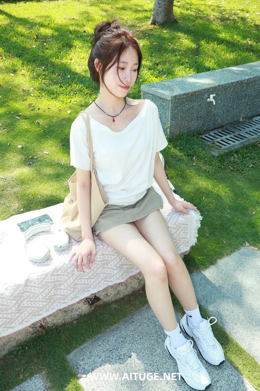 个人约拍 - 21号作品 高颜值学生妹 [313P41V-6.84GB]