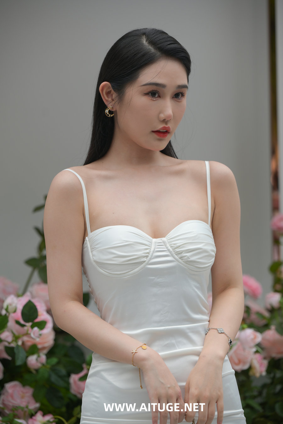 精选街拍视频 No.10151 花样闺蜜团 [272P-5.90GB]