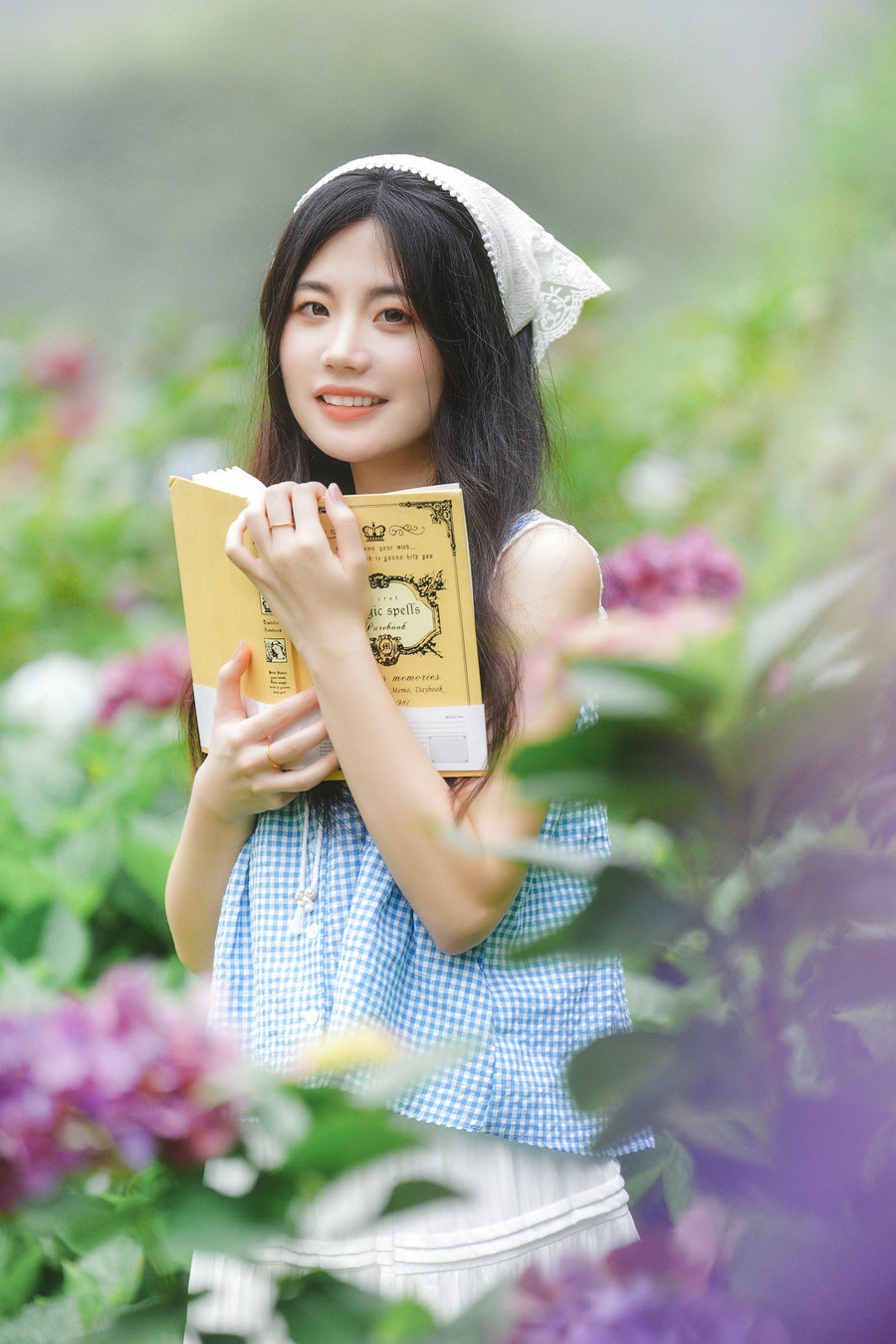 [YITUYU]艺图语 2025.10.08 日系人像拍摄-绣球花 阿咩 [19P-229MB]