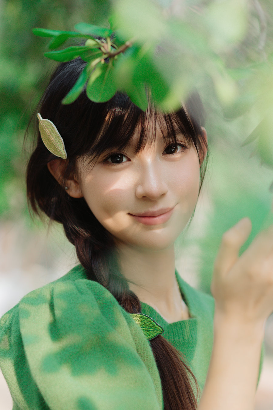 [YITUYU]艺图语 2025.10.10 林间绿意 donotcry [25P-942MB]