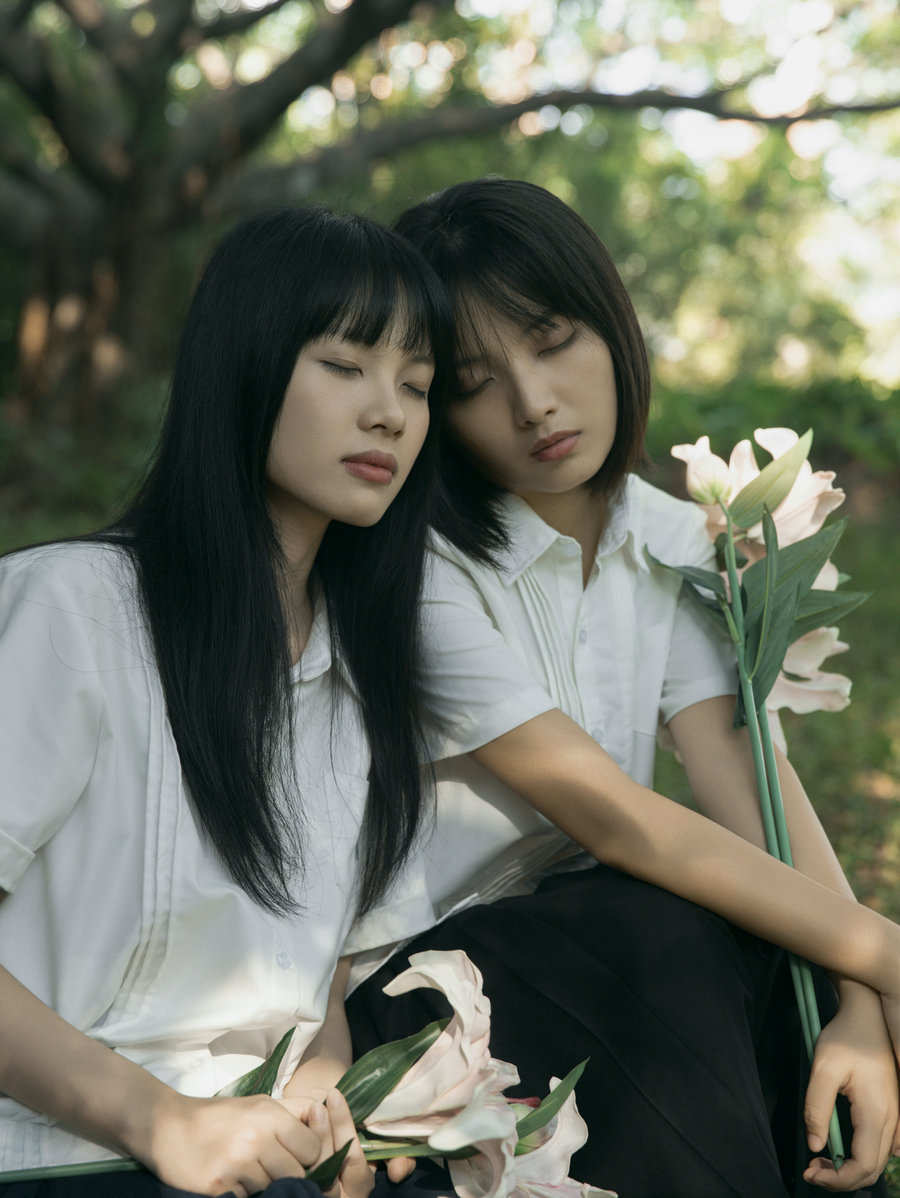 [YITUYU]艺图语 2025.10.11 第一次遇见花香的那刻 itszff [18P-276MB]