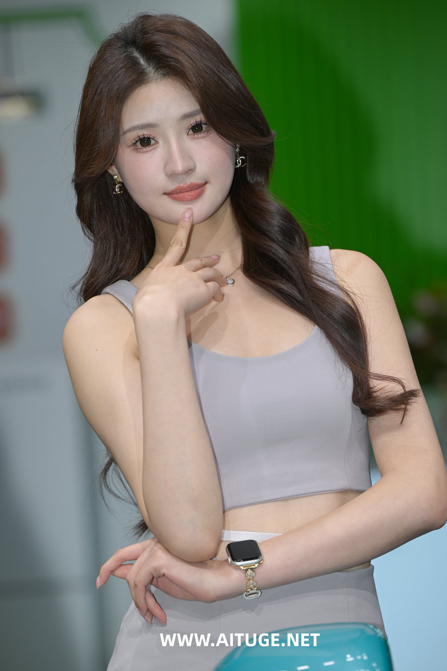 精选街拍视频 No.10183 美白大长腿 [76P-1.63GB]