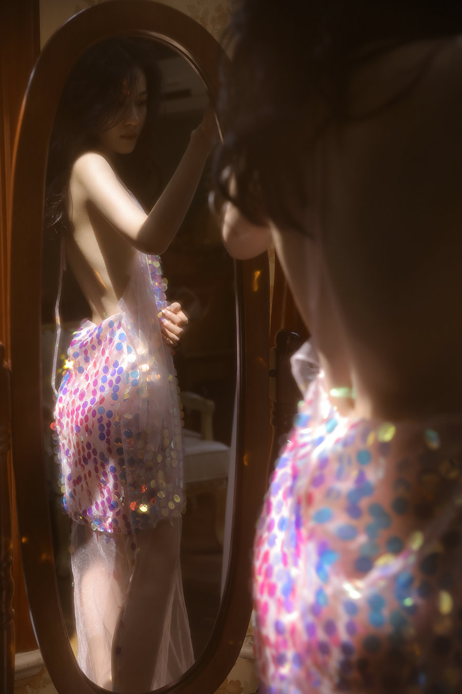 [YITUYU]艺图语 2025.10.12 她在发光 敏敏 [9P-31MB]