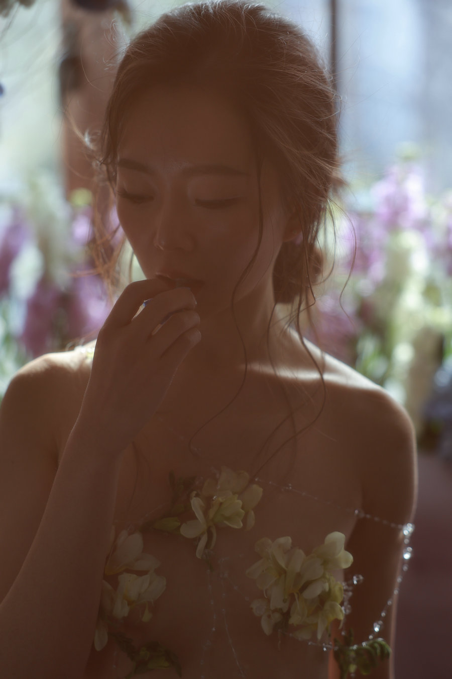 [YITUYU]艺图语 2025.10.13 轻纱 周周 [18P-128MB]