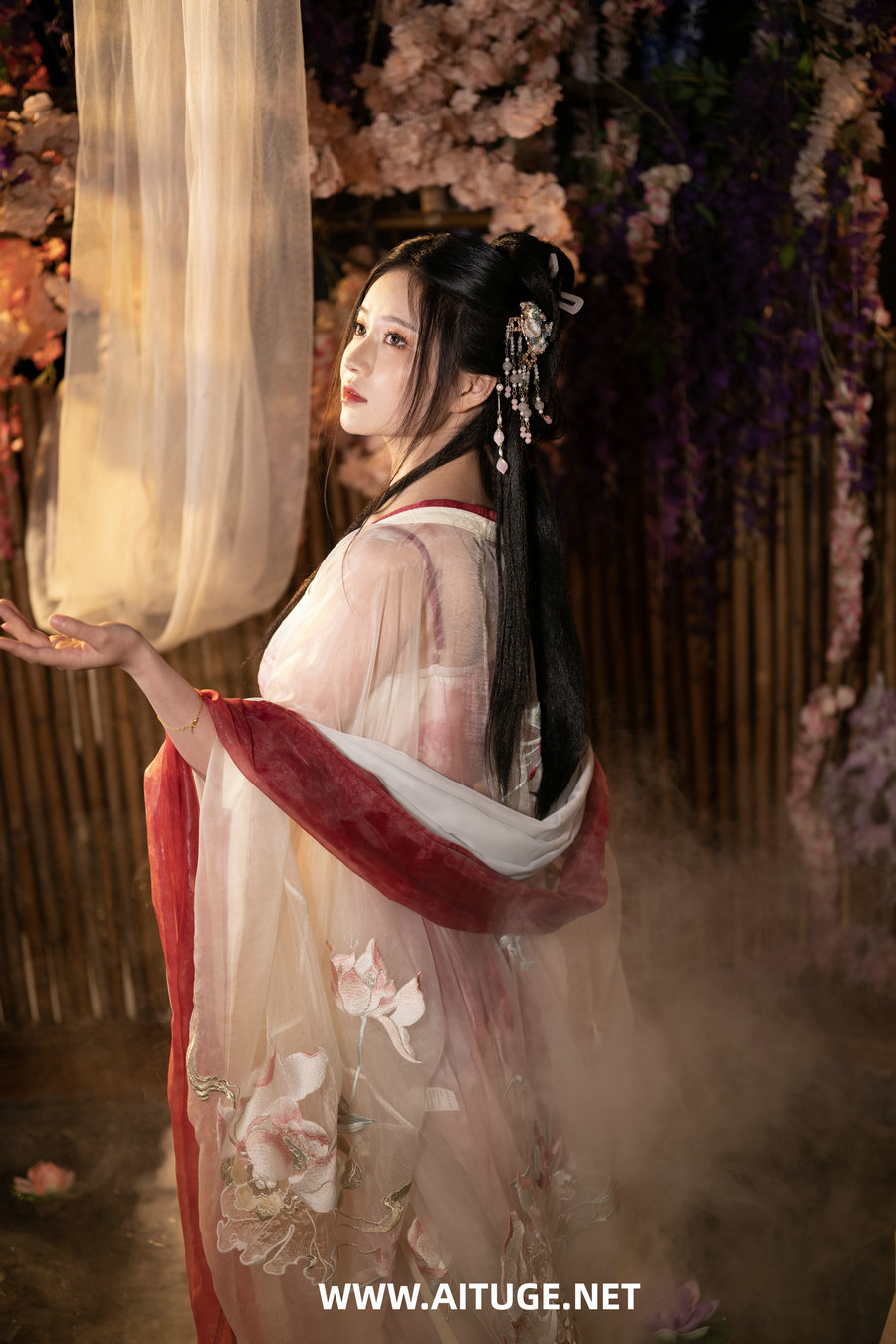 Nnian - 无修原片 出水芙蓉  [999P-21.0GB]