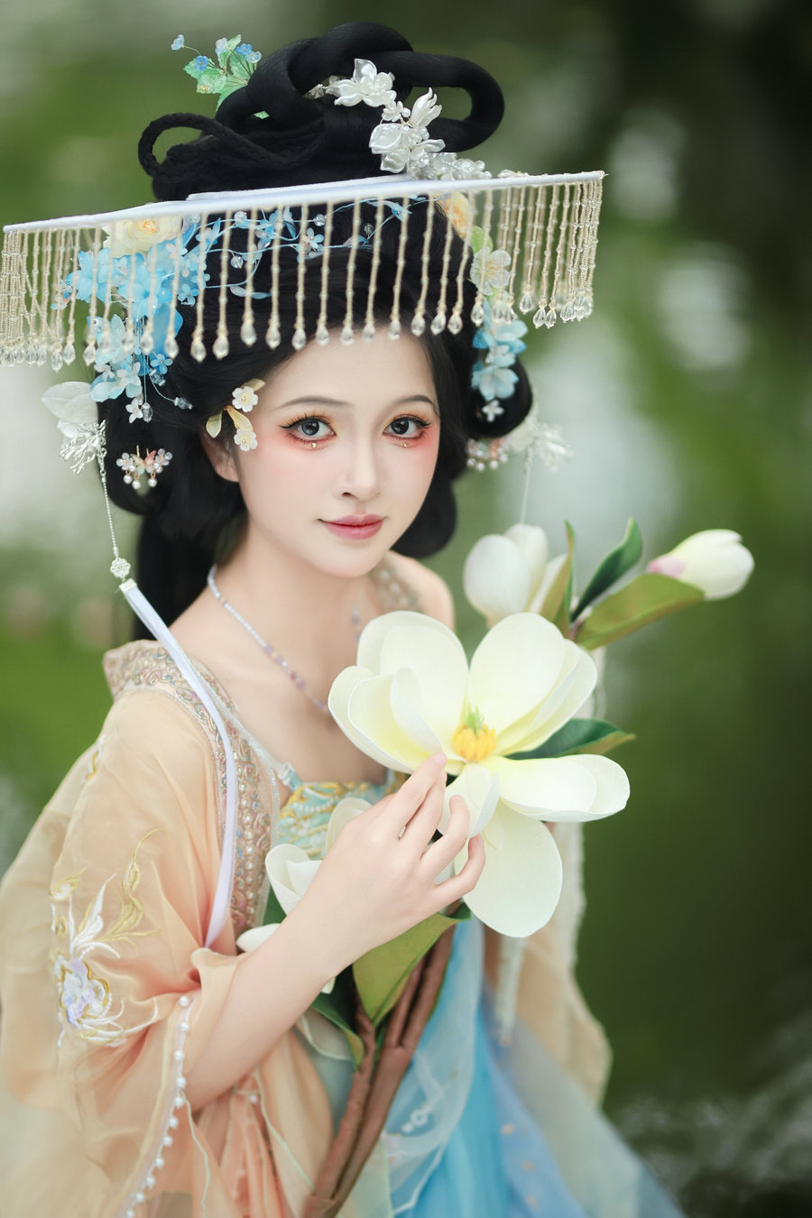 [YITUYU]艺图语 2025.10.17 花神 [11P-119MB]