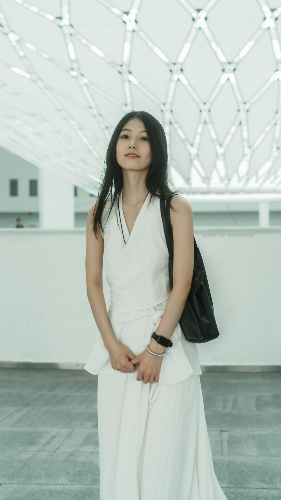 [YITUYU]艺图语 2025.10.18 极致光影与白色倩影 瑞瑞 [36P-404MB]