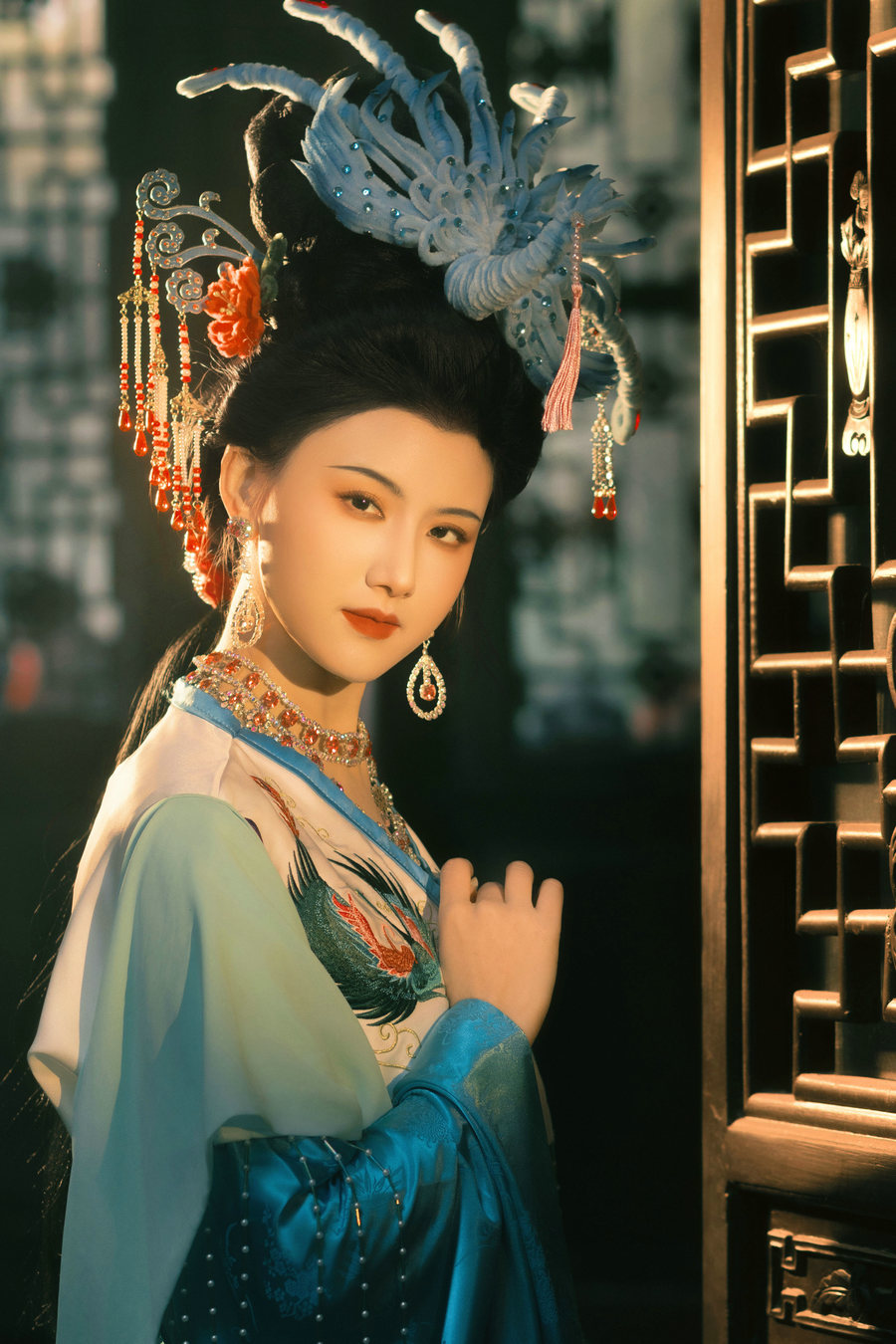 [YITUYU]艺图语 2025.10.18 女儿国 [9P-44MB]