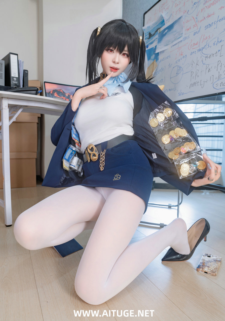 Tina很妖孽呀 - Nikke胜利女神 索拉 [50P-157MB]