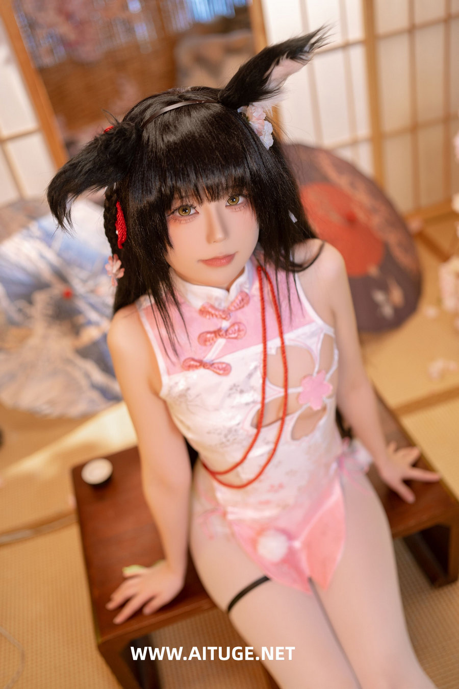 Quan冉有点饿 - 长门旗袍 [76P1V-596MB]