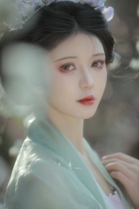 [YITUYU]艺图语 2025.04.16 春山如黛草如烟 吾岁岁 [22P-511MB]