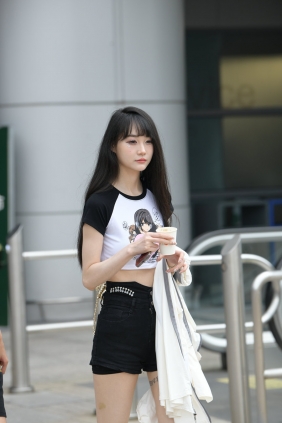 精选街拍视频 No.8549 简单好看的青春 [46P-1.02GB]