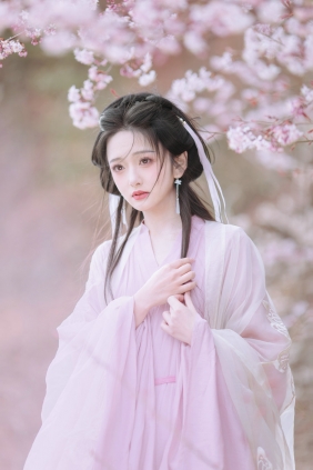 [YITUYU]艺图语 2025.04.09 花不误 赤嫣在这里 [14P-139MB]