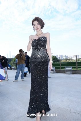 精选街拍视频 No.9966 小喵大宝 [184P-3.30GB]