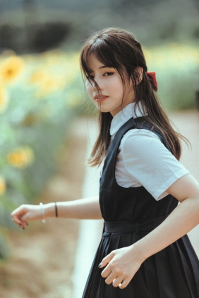 [YITUYU]艺图语 2025.08.05 夏天的太阳花 薇薇 [17P-217MB]