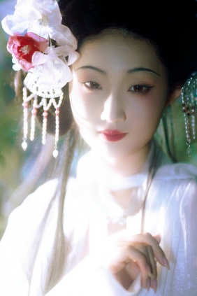 [YITUYU]艺图语 2025.08.10 魂魄不曾入梦来 敏茵茵 [14P-390MB]