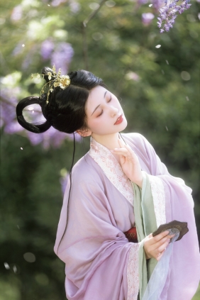 [YITUYU]艺图语 2025.04.21 藤下小记 小y今天也很开心 [26P-296MB]