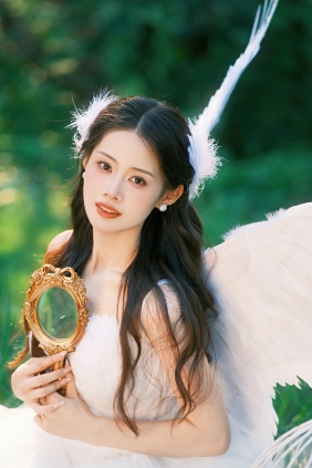 [YITUYU]艺图语 2025.06.05 天使降临 薯鱼 [13P-197MB]