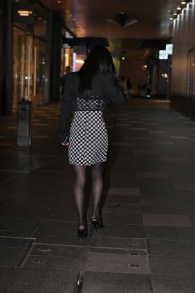 精选街拍视频 No.9901 知性优雅黑丝 [86P1V-3.24GB]